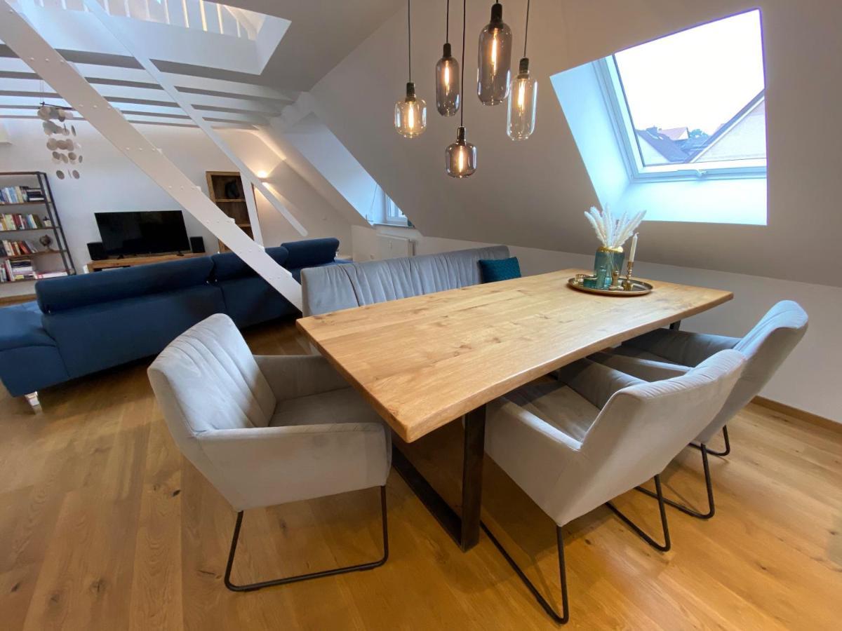 Modernes Penthouse, Nahe Wuerzburg Appartement Buitenkant foto